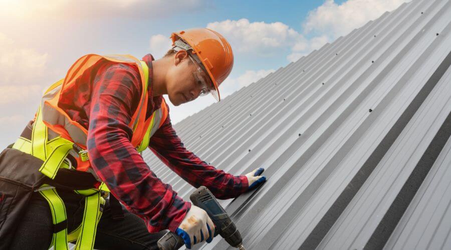 Professional Emergency Roof Repairs services in Lorman, MS